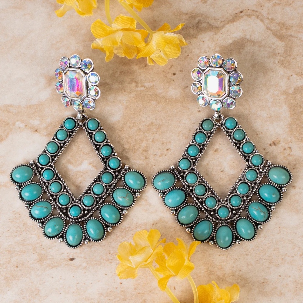 NWT! Elegant Turquoise and Silver Statement Earrings! 🤩 - Picture 1 of 3